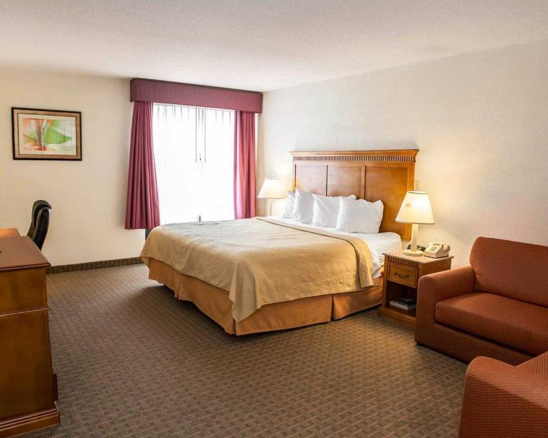 Quality Inn & Suites Shelbyville Exteriér fotografie